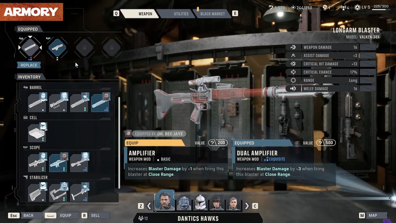 The Armory weapon screen comparing an Amplifier with an equipped Dual Amplifier while showing weapon Mod slots